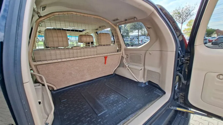 TOYOTA Land Cruiser -