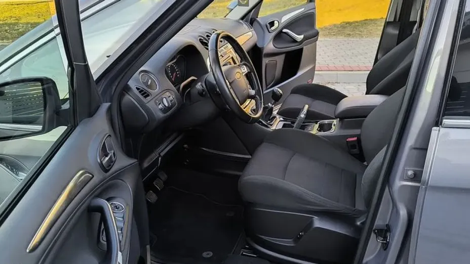 FORD S-MAX -