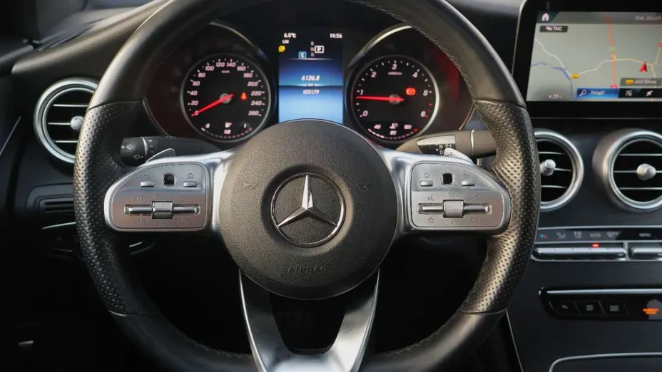 MERCEDES-BENZ GLC -