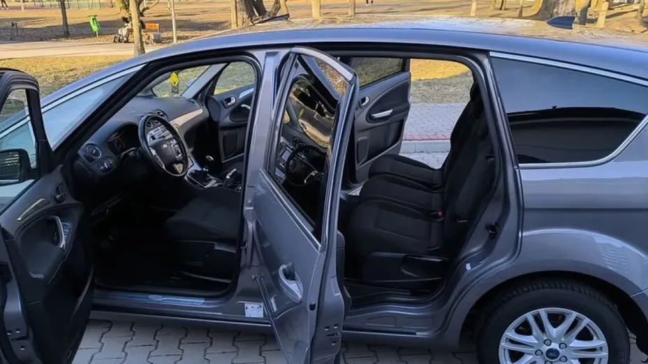 FORD S-MAX -