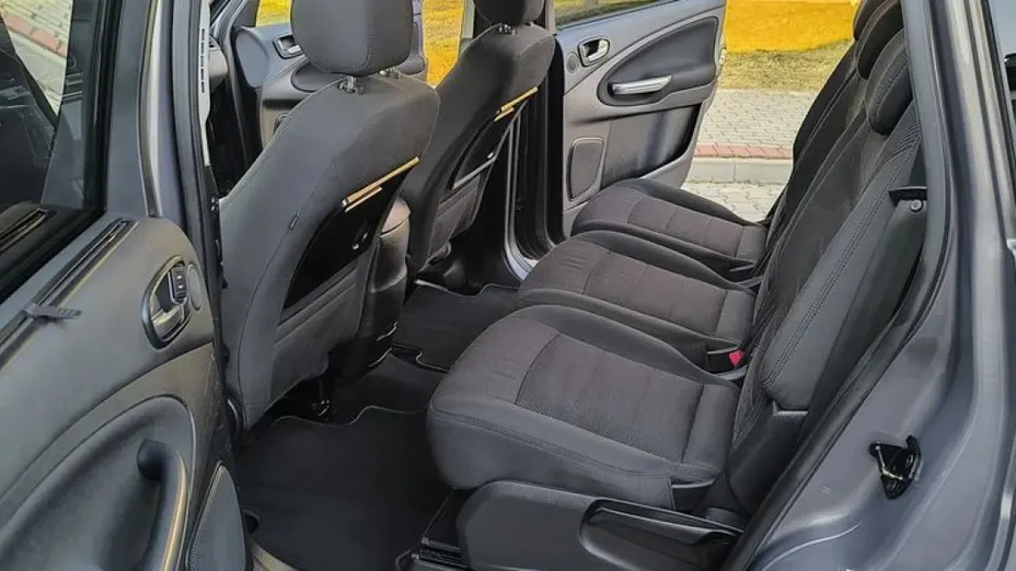 FORD S-MAX -