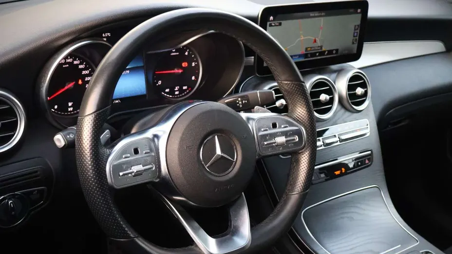 MERCEDES-BENZ GLC -