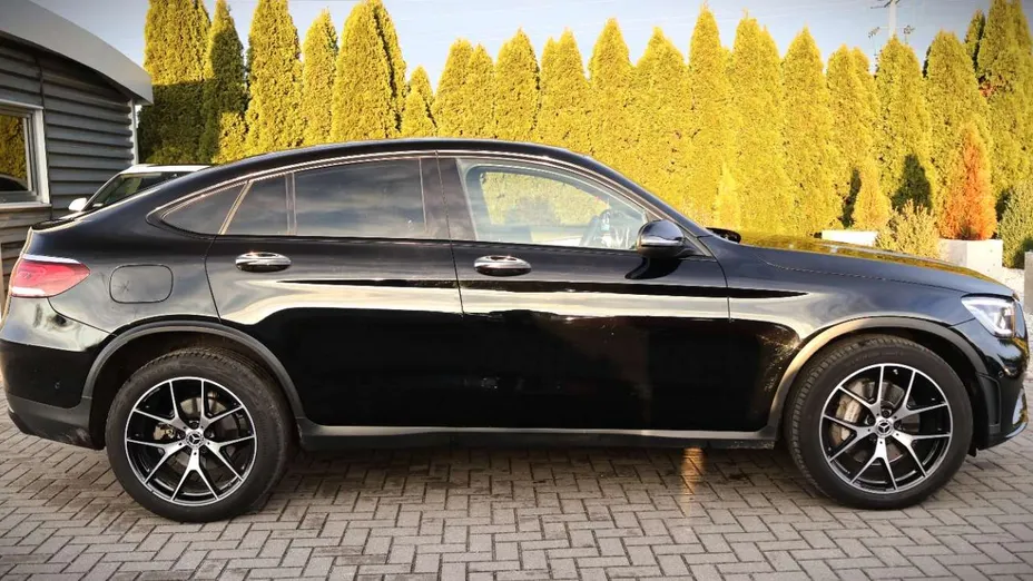 MERCEDES-BENZ GLC -