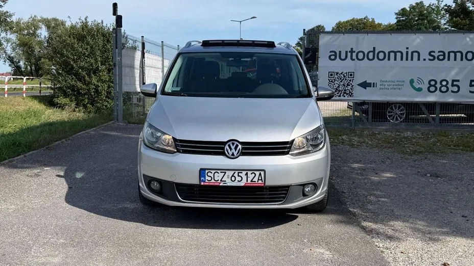 VOLKSWAGEN Touran -