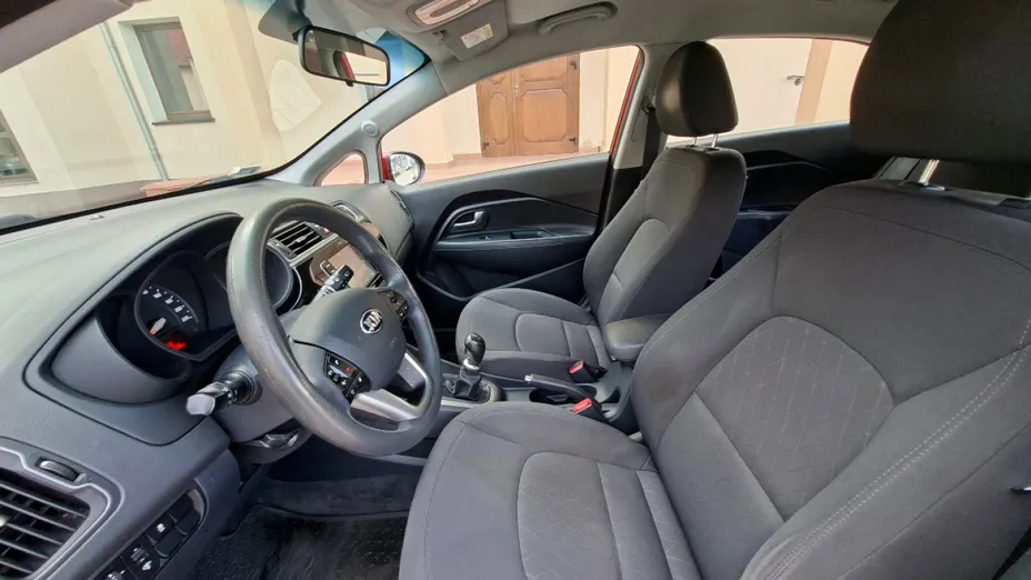 KIA Rio -