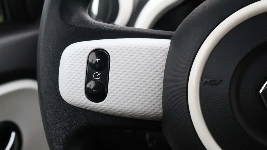 RENAULT Twingo -
