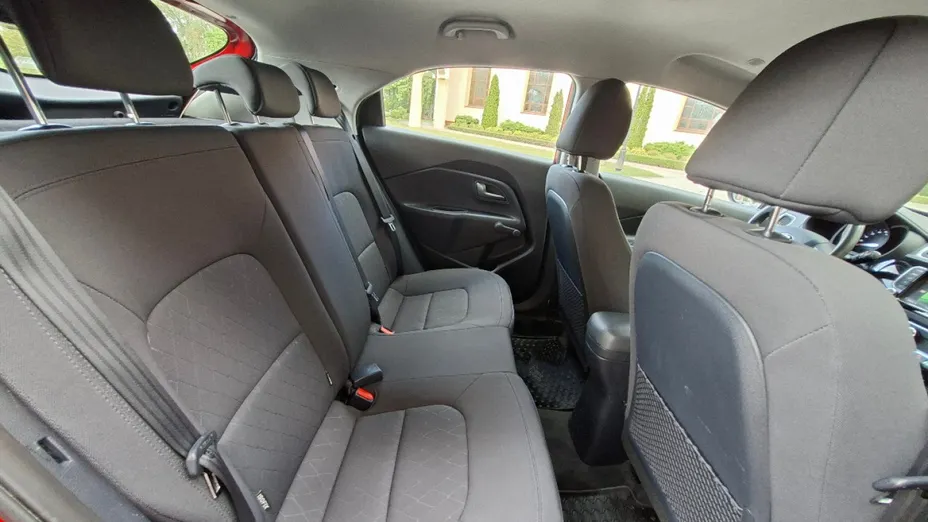 KIA Rio -