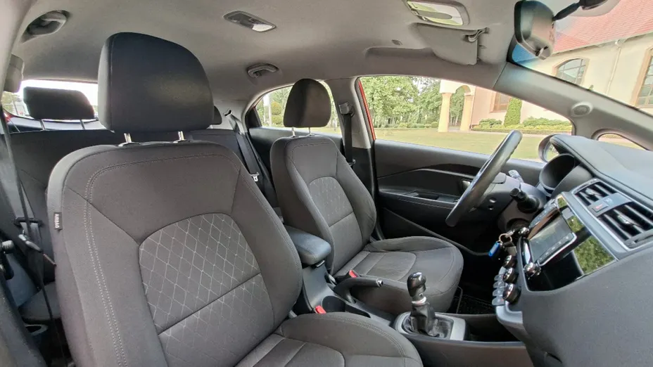 KIA Rio -