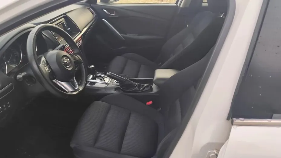 MAZDA 6 -