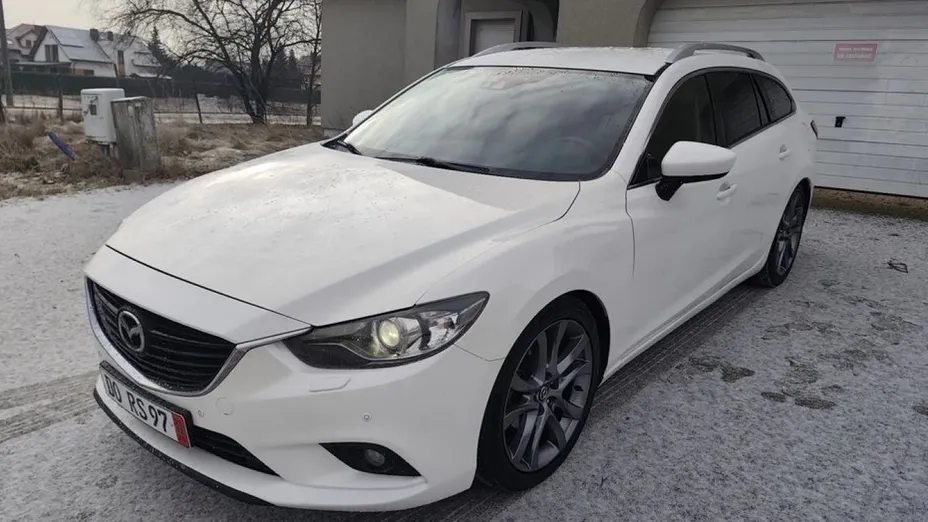 MAZDA 6 -