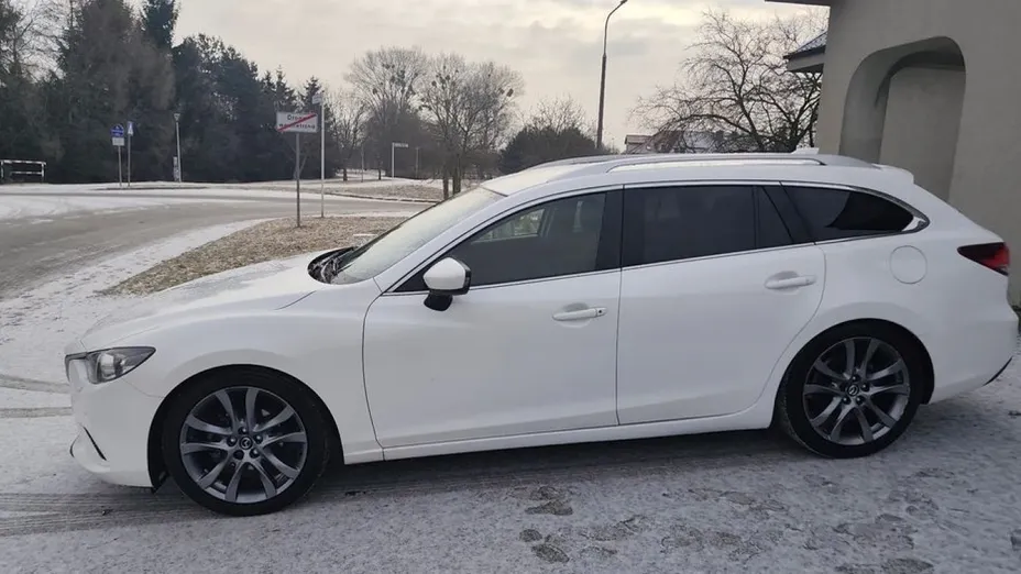 MAZDA 6 -