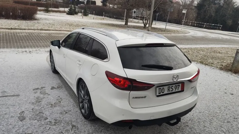 MAZDA 6 -