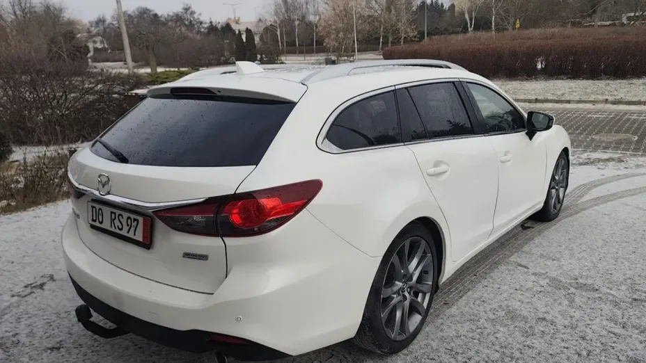 MAZDA 6 -