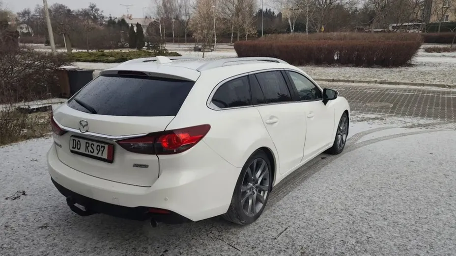 MAZDA 6 -