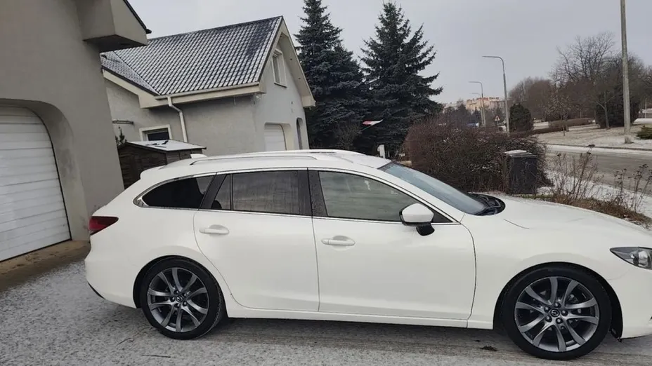 MAZDA 6 -