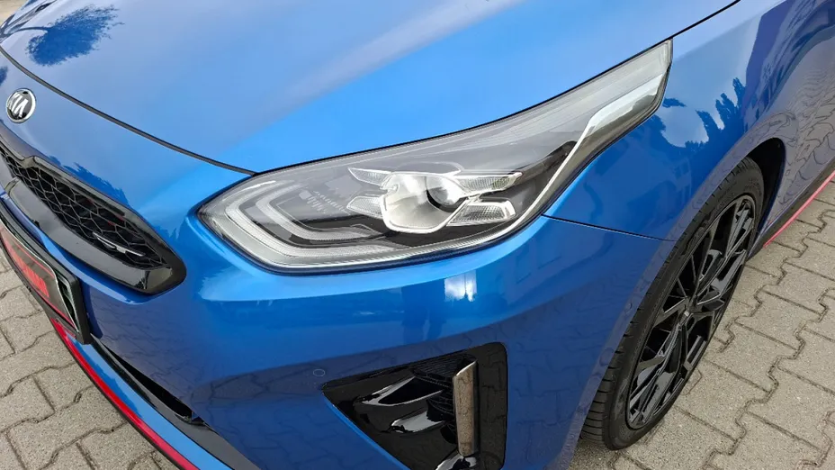 KIA ProCeed -