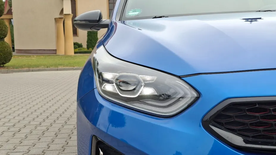 KIA ProCeed -