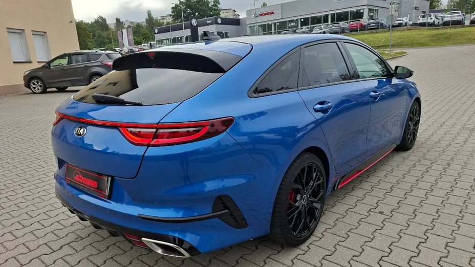 KIA ProCeed -