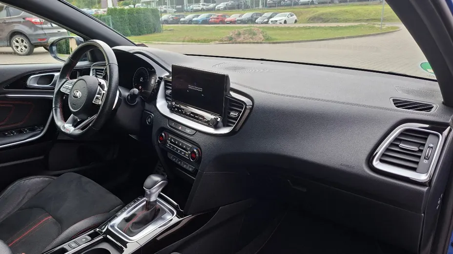 KIA ProCeed -