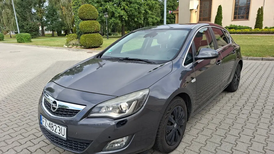 OPEL Astra -