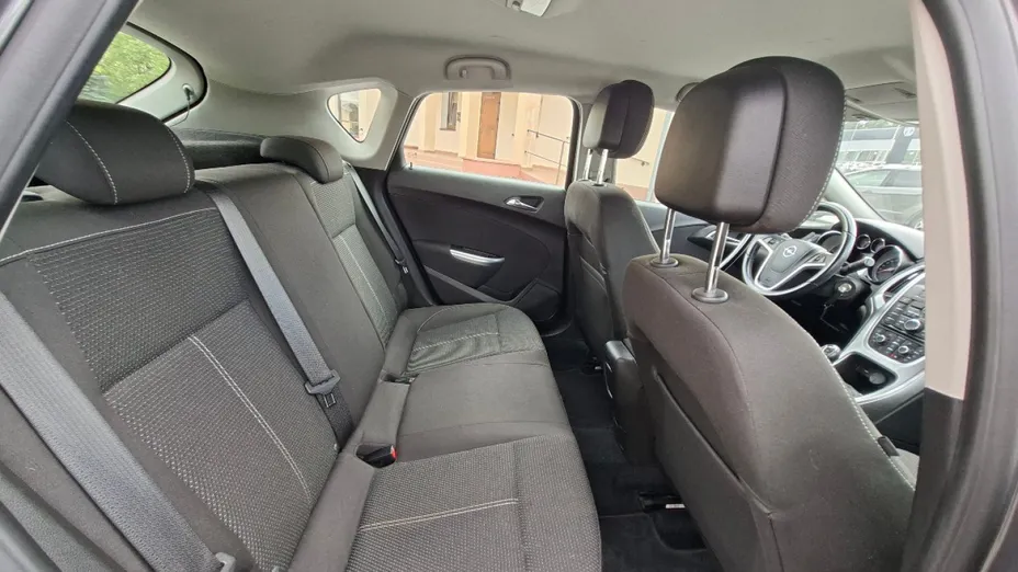 OPEL Astra -