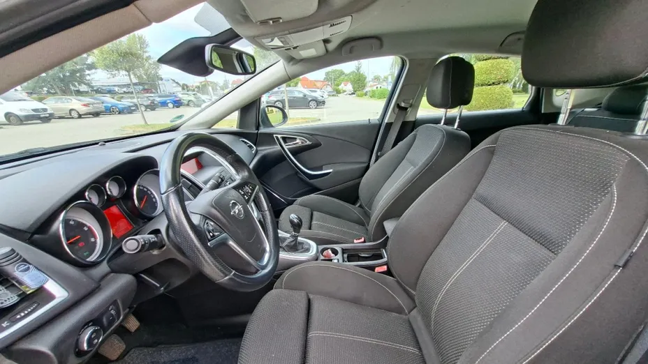 OPEL Astra -