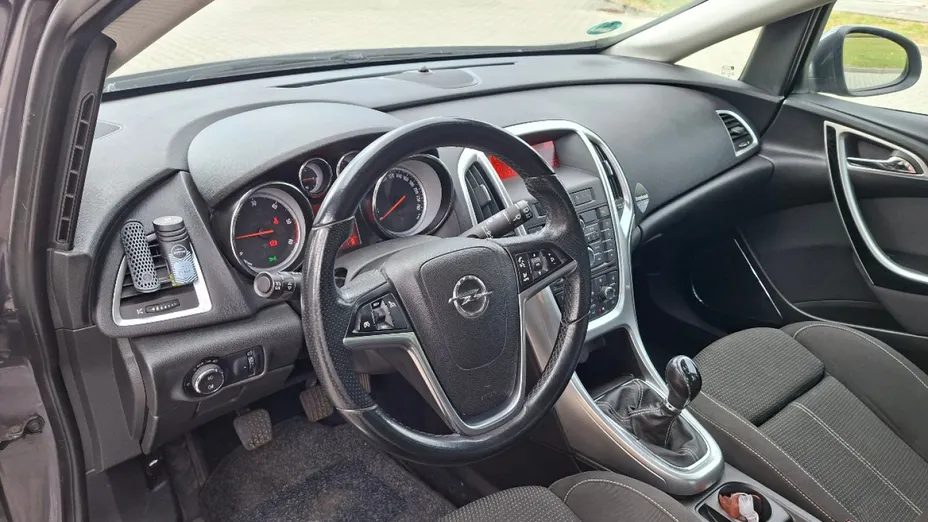 OPEL Astra -