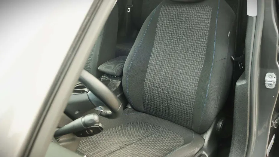 PEUGEOT 308 -