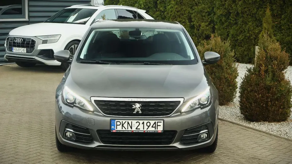 PEUGEOT 308 -