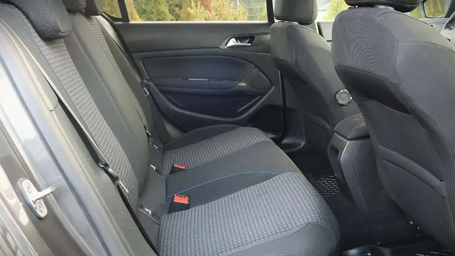 PEUGEOT 308 -