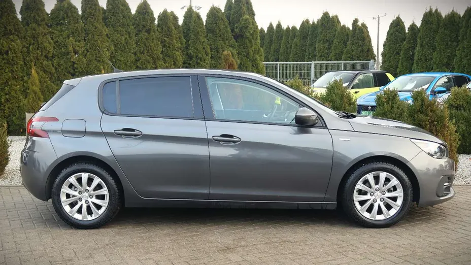 PEUGEOT 308 -