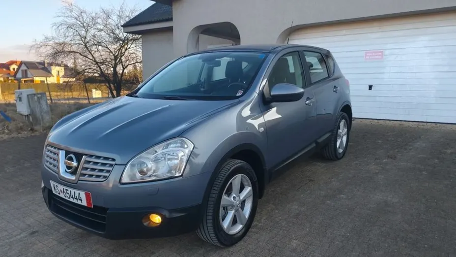 NISSAN Qashqai -