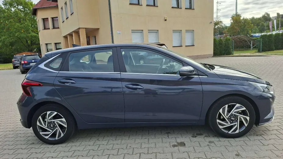 HYUNDAI i20 -