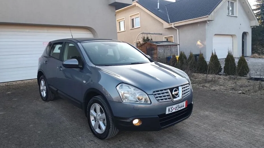 NISSAN Qashqai -
