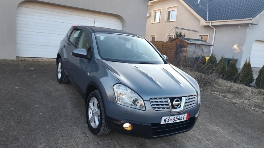 NISSAN Qashqai -