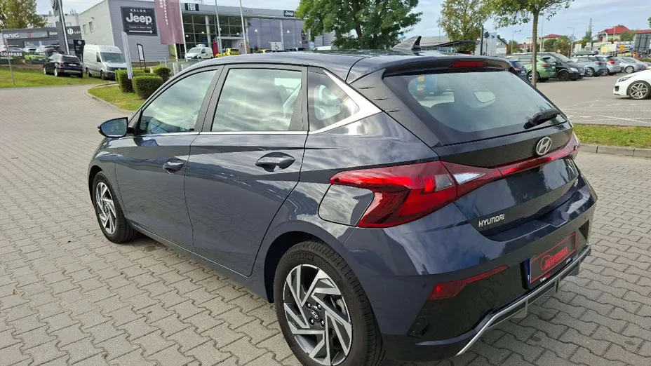 HYUNDAI i20 -