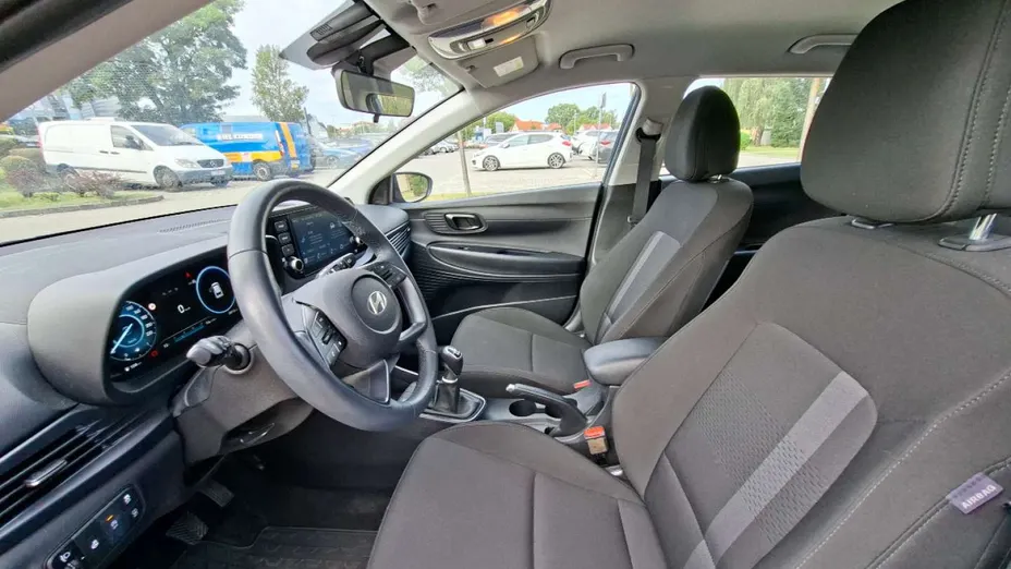 HYUNDAI i20 -
