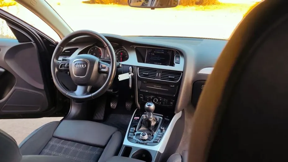 AUDI A4 Avant -