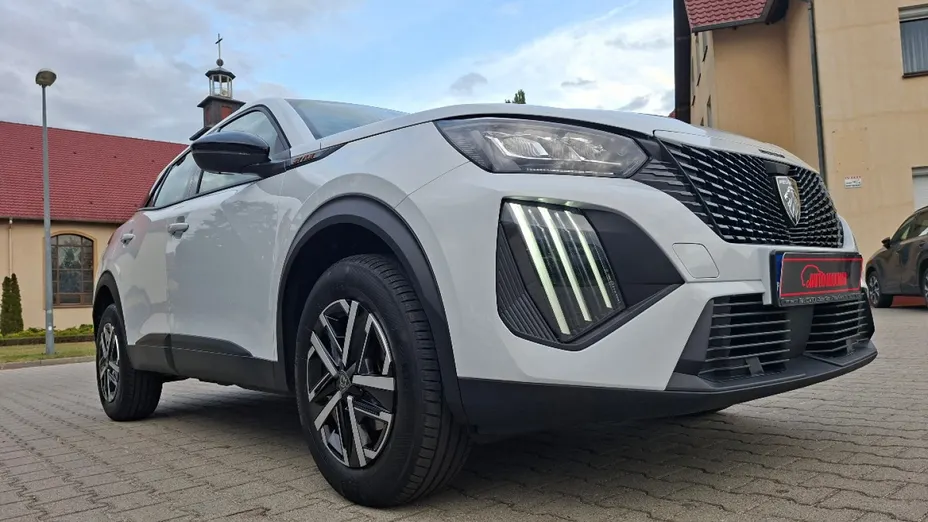 PEUGEOT 2008 -