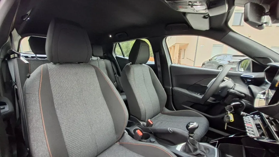 PEUGEOT 2008 -