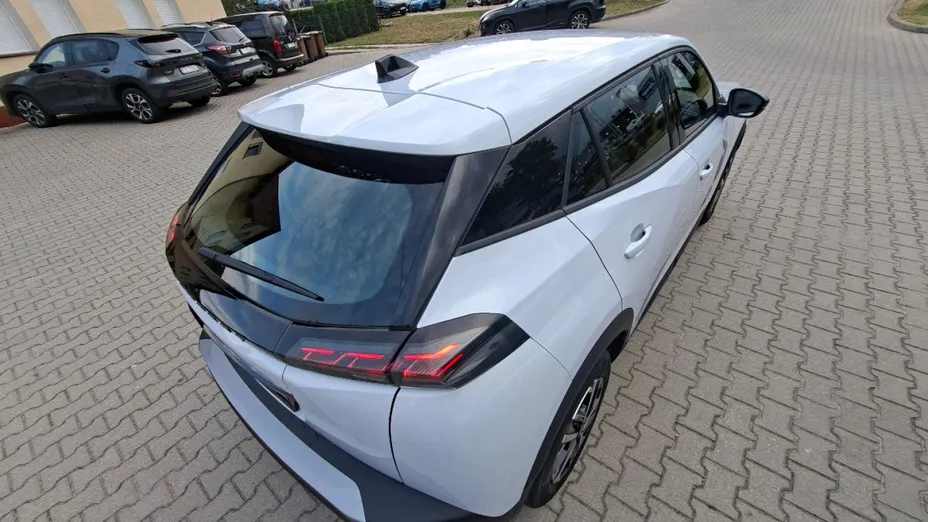 PEUGEOT 2008 -