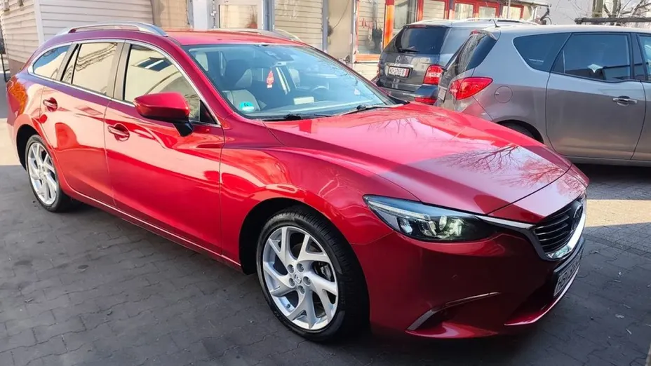 MAZDA 6 -