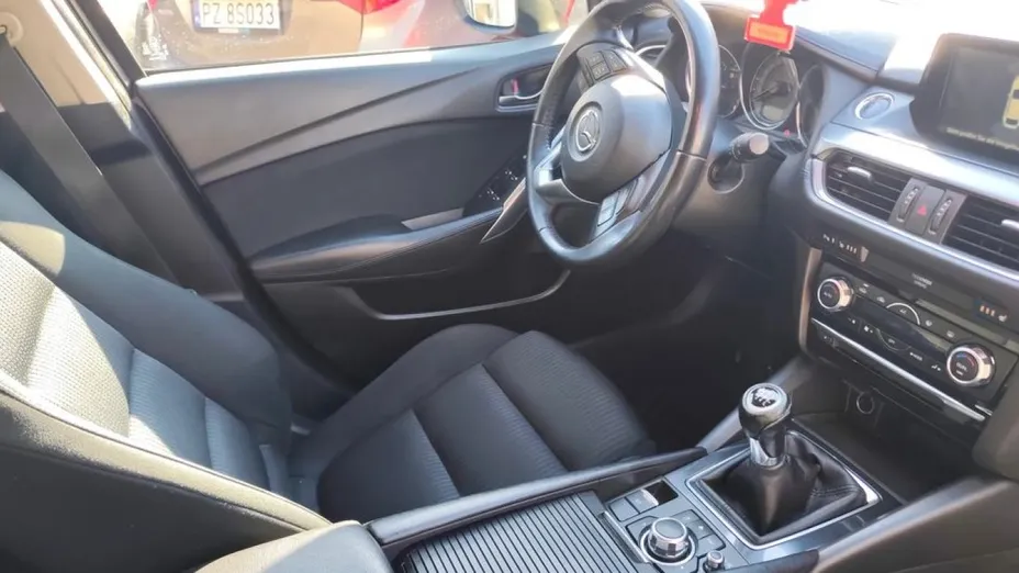 MAZDA 6 -