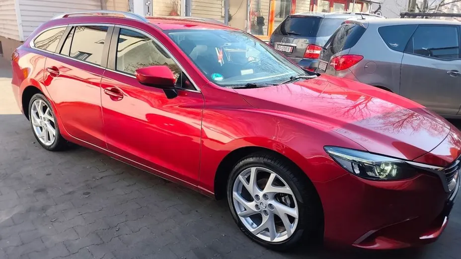 MAZDA 6 -