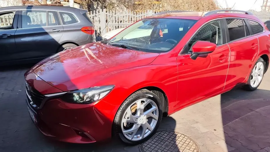 MAZDA 6 -
