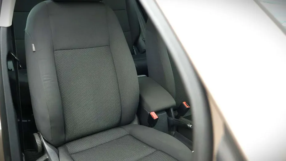VOLKSWAGEN Golf Plus -