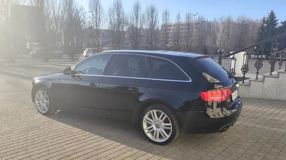 AUDI A4 Avant -