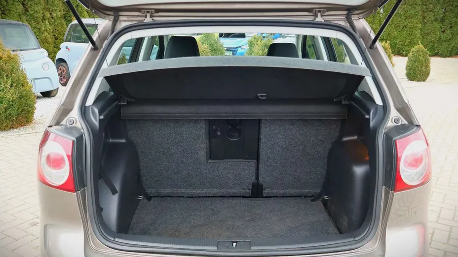 VOLKSWAGEN Golf Plus -