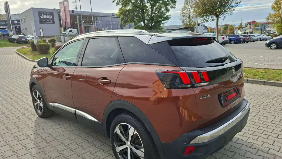 PEUGEOT 3008 -