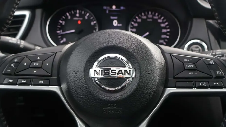 NISSAN Qashqai -